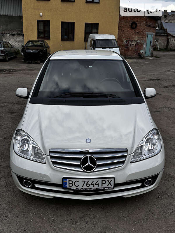 2011 mercedes-benz a-class