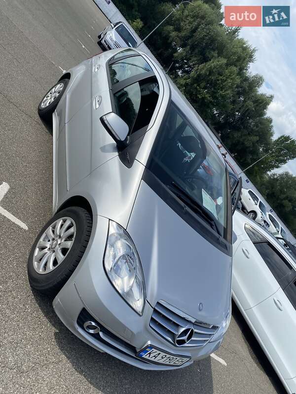 2012 mercedes-benz a 180
