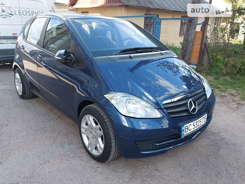 2012 mercedes-benz a 180