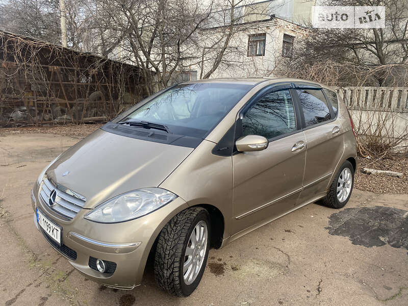 2005 mercedes-benz a-200