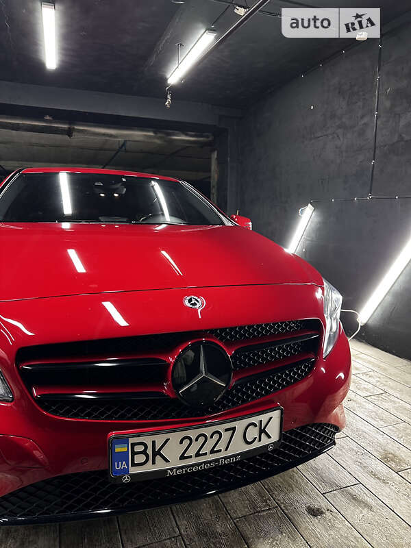 2012 mercedes-benz a 180