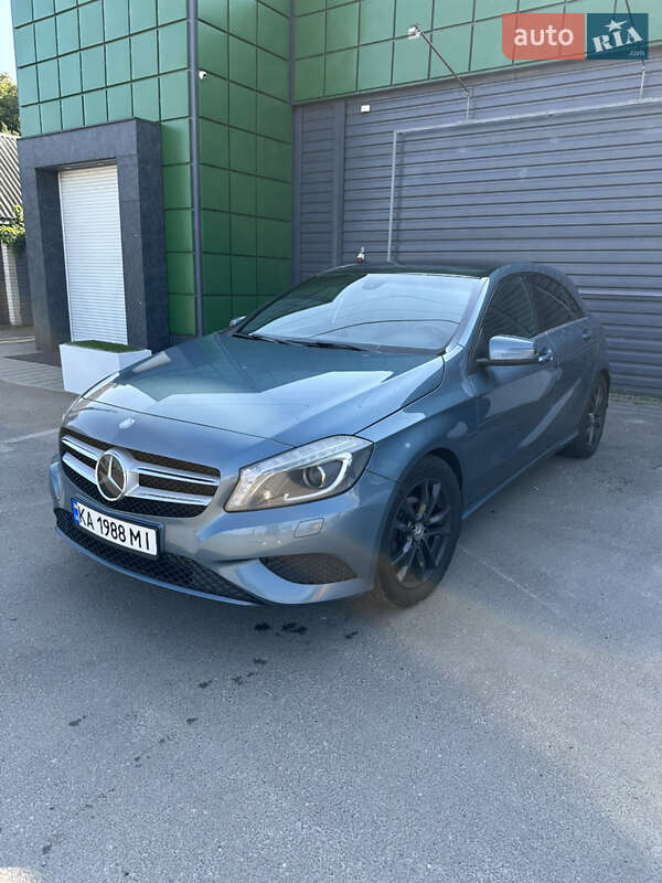 2012 mercedes-benz a 180