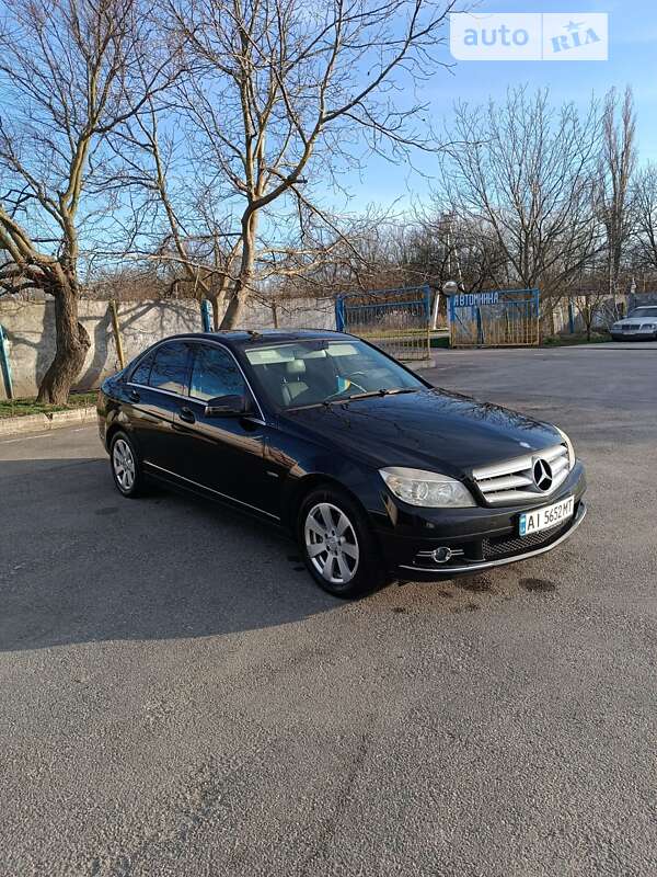2009 mercedes-benz c-220