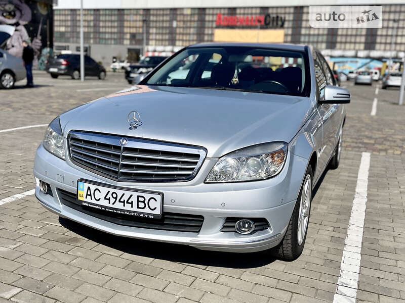 2010 mercedes-benz 220 cdi