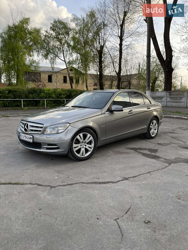 2011 mercedes-benz c 220