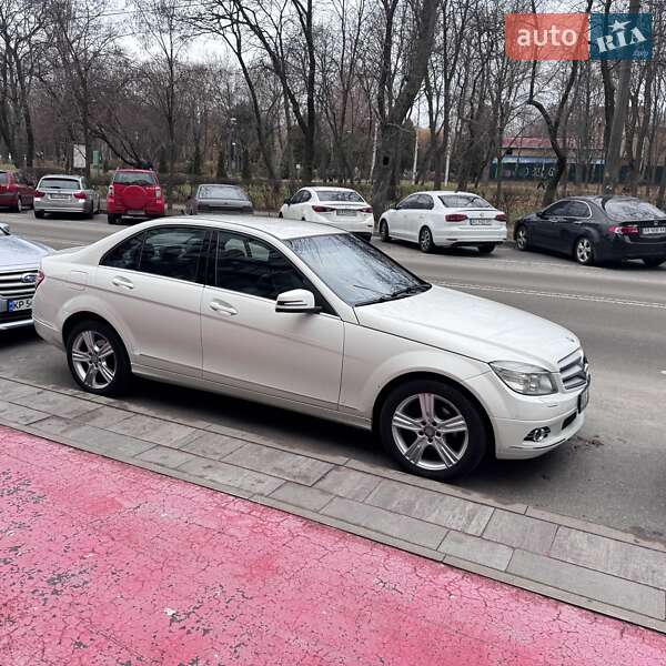 2010 mercedes-benz c-class