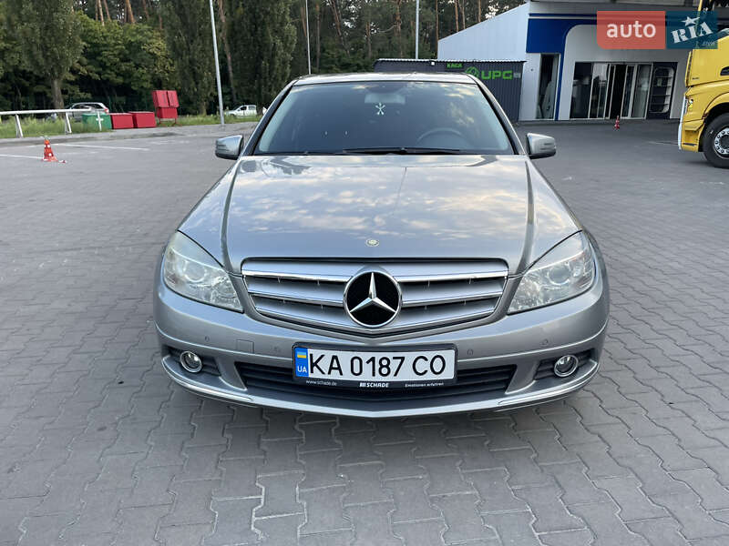 2009 mercedes-benz c-180