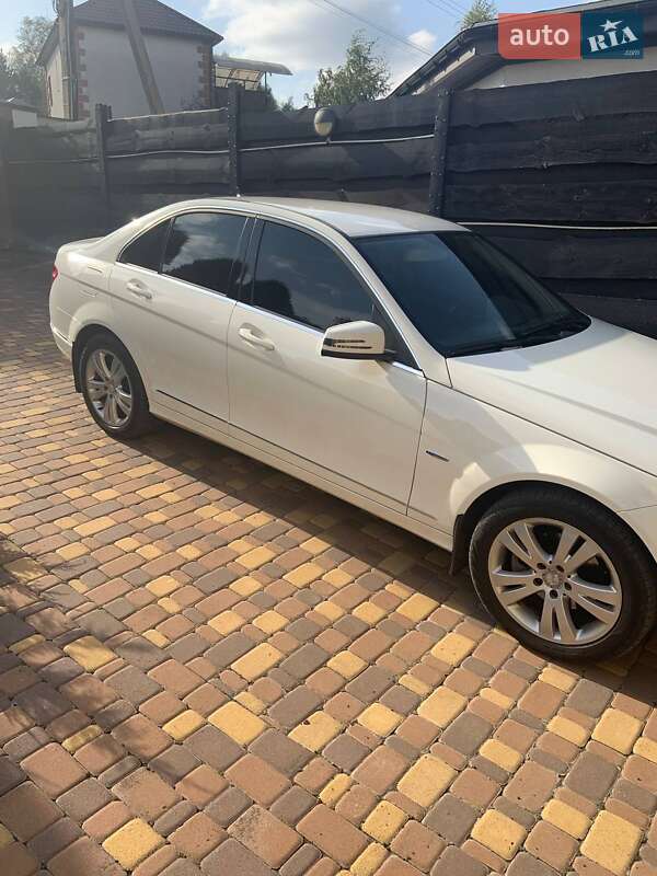 2010 mercedes-benz c 200