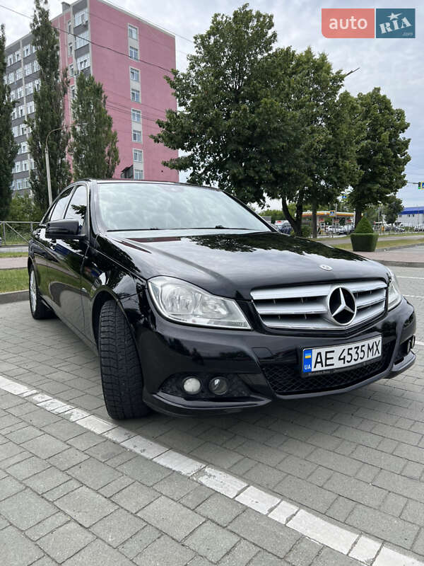 2011 mercedes-benz c-class