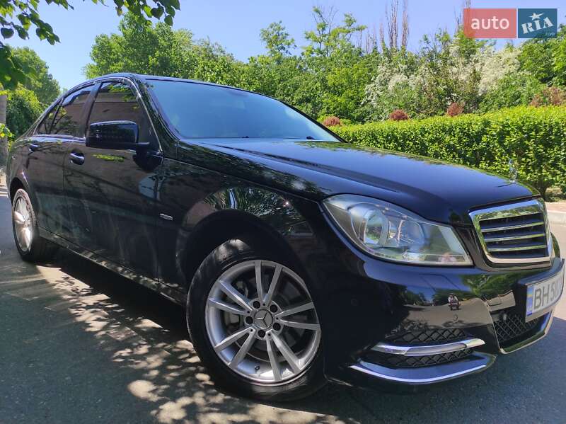 2011 mercedes-benz c 200