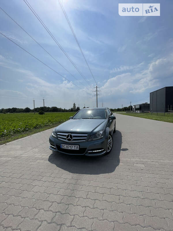 2011 mercedes-benz c-250
