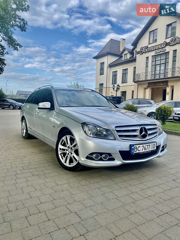 2011 mercedes-benz c-200