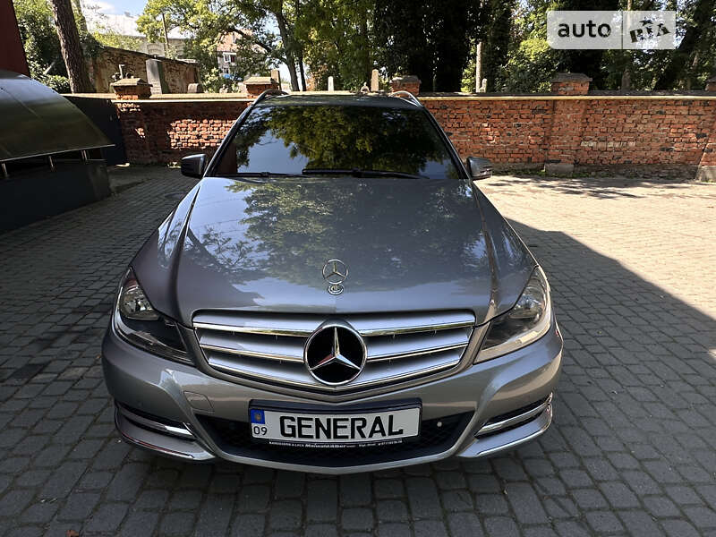 2011 mercedes-benz c 200