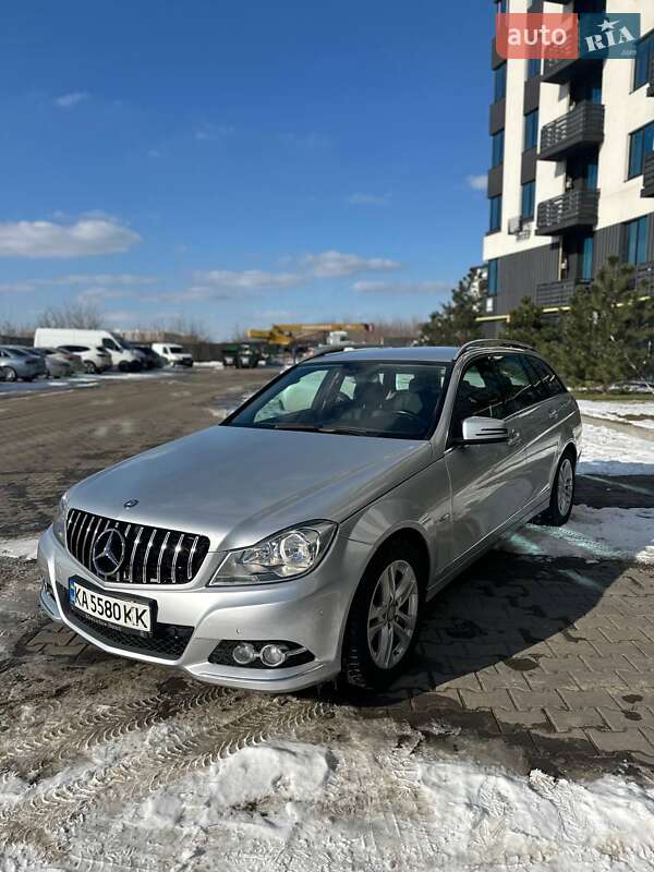 2011 mercedes-benz c 220