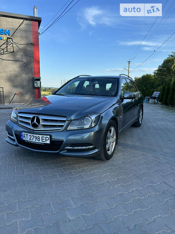 2011 mercedes-benz c 220