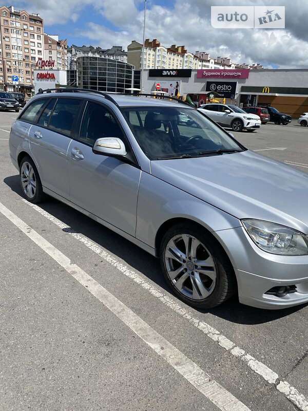 2008 mercedes-benz c-220