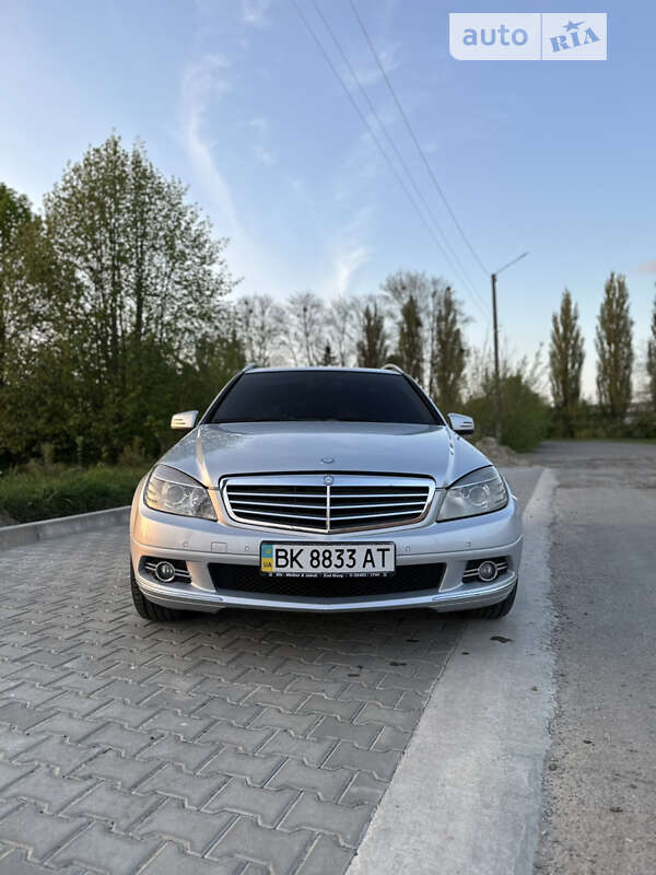 2008 mercedes-benz c-220