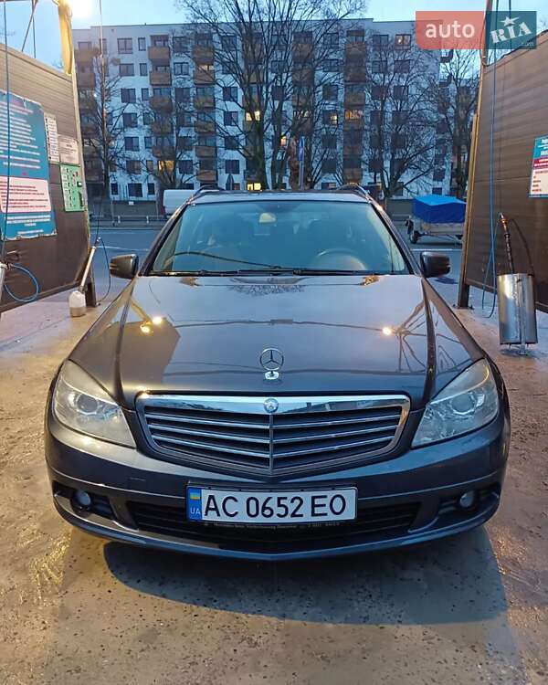2008 mercedes-benz c-220