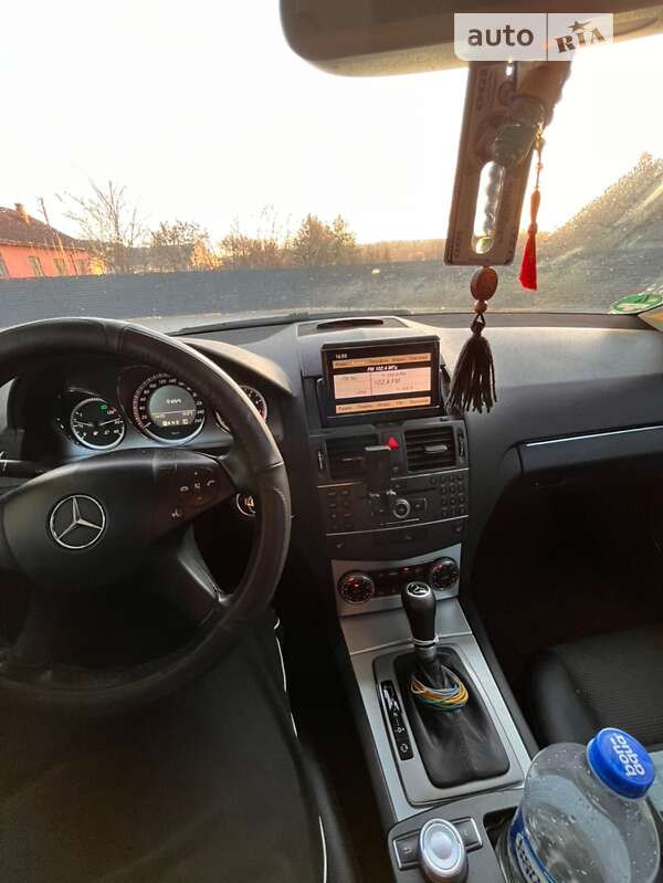 2009 mercedes-benz c 200