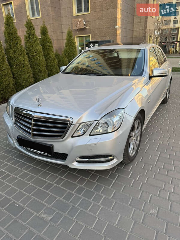 2010 mercedes-benz e 220 cdi