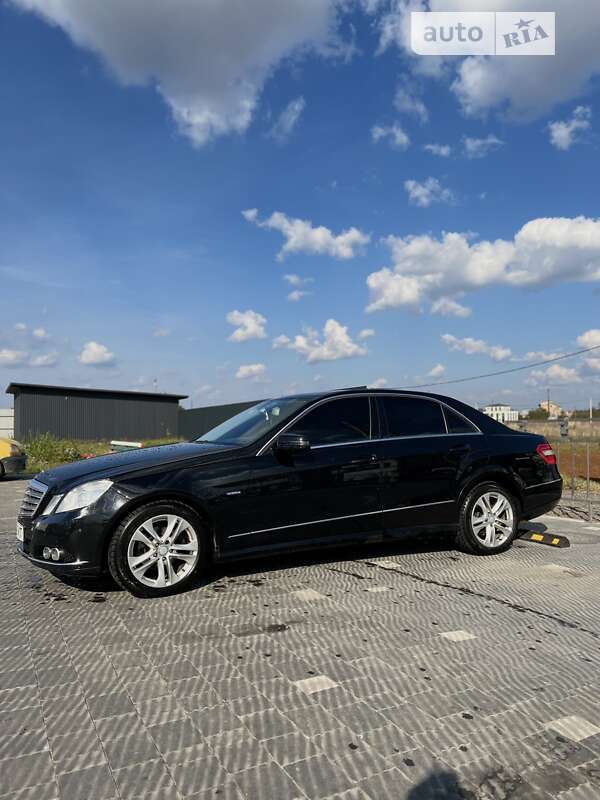 2010 mercedes-benz e 220