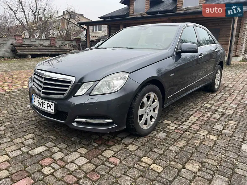 2011 mercedes-benz e-220