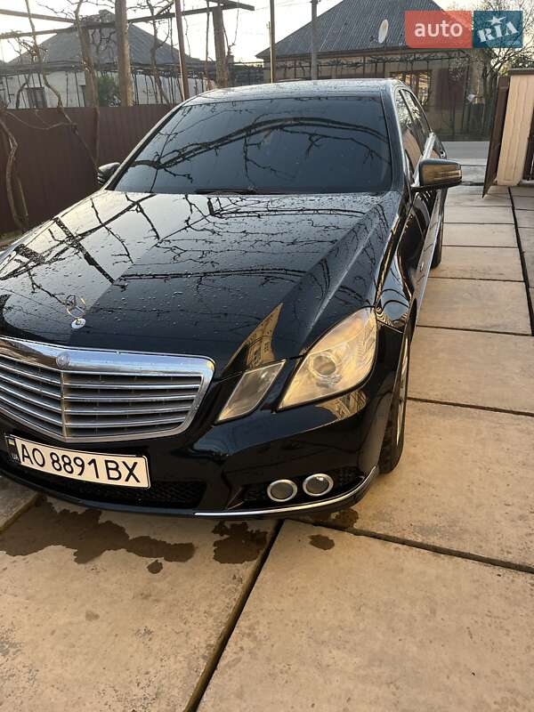 2011 mercedes-benz e 220