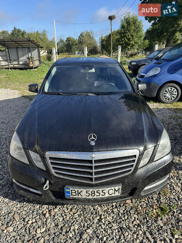 2011 mercedes-benz e-220-cdi