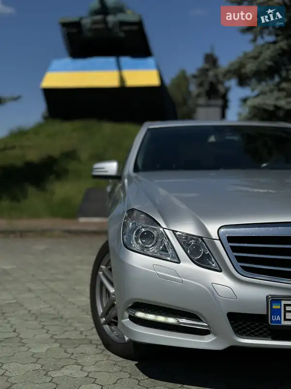 2011 mercedes-benz e 220 cdi