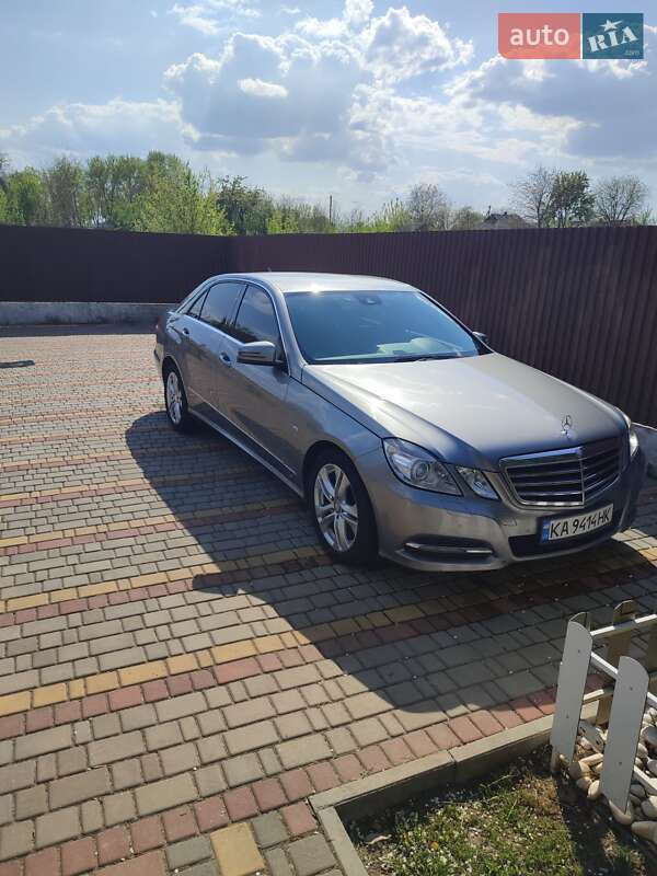 2011 mercedes-benz e 220 cdi