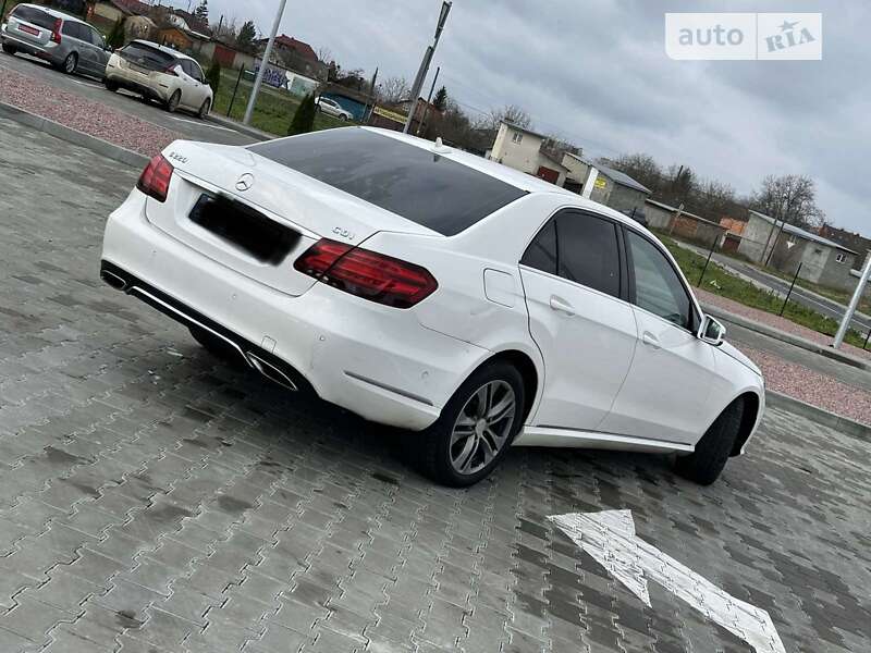 2012 mercedes-benz e 220 cdi