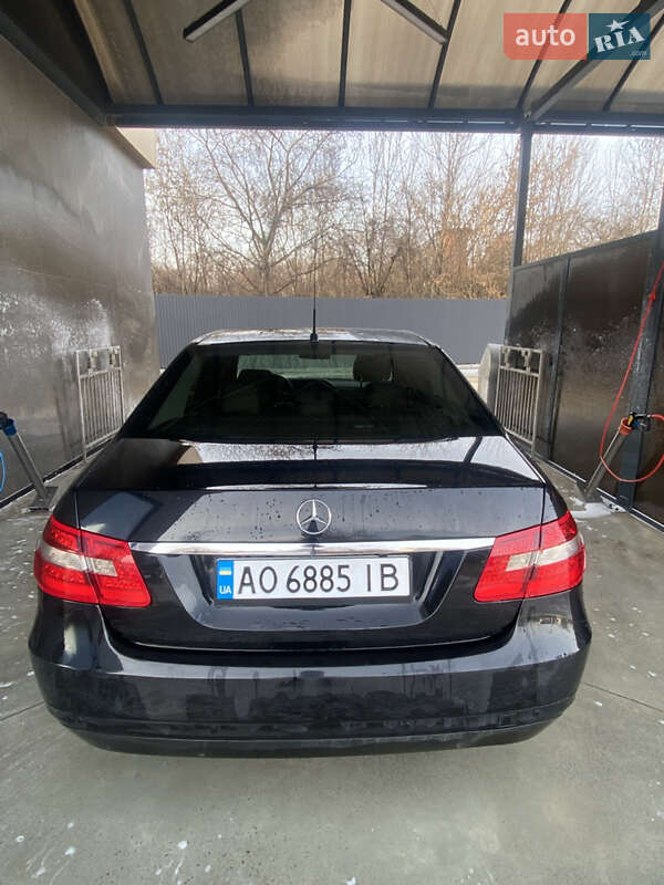 2010 mercedes-benz e-200