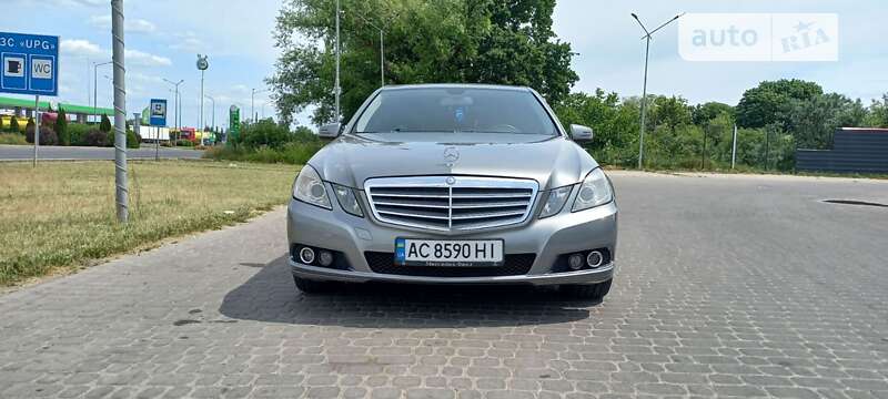 2010 mercedes-benz e 200