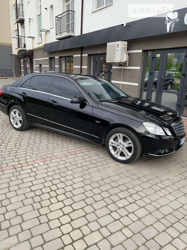 2011 mercedes-benz e 200