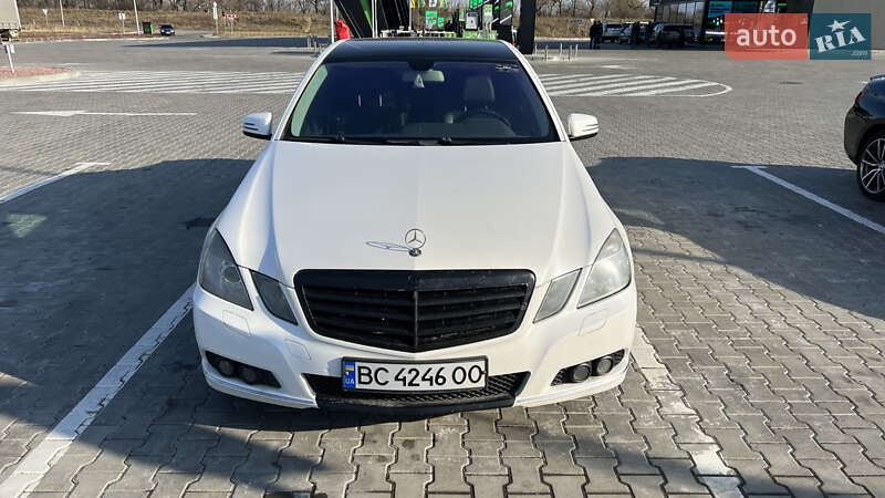 2011 mercedes-benz e 200