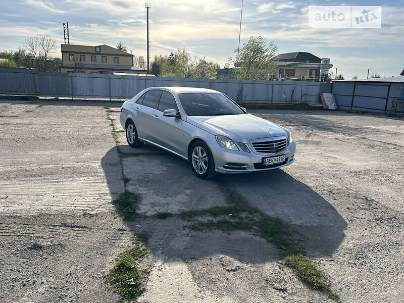 2011 mercedes-benz e 220