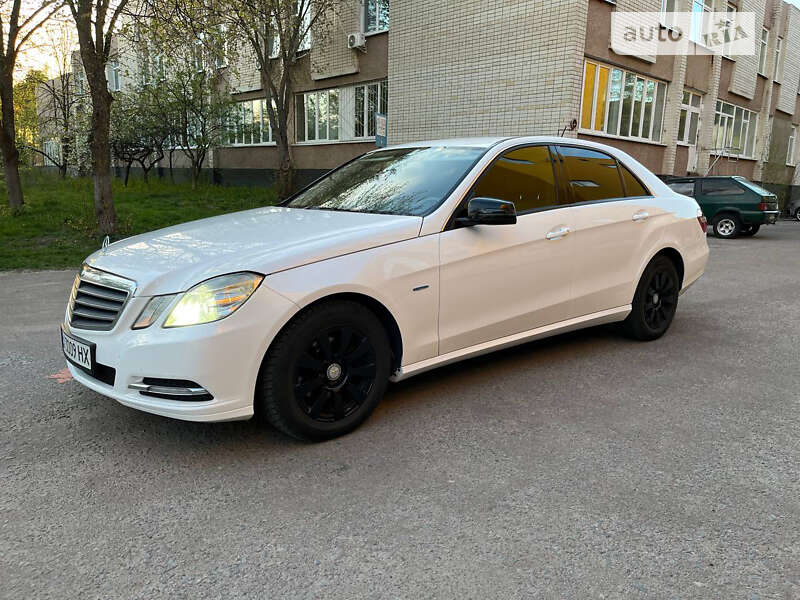 2012 mercedes-benz e 200