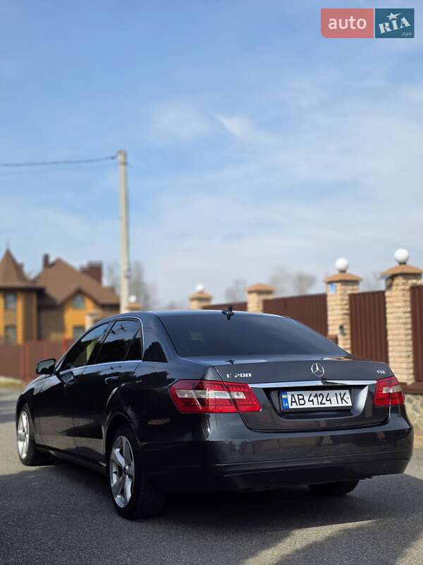 2012 mercedes-benz e 200