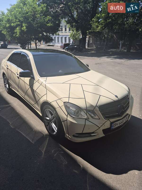 2012 mercedes-benz e-200-d