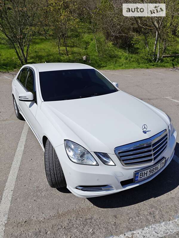 2012 mercedes-benz e 200