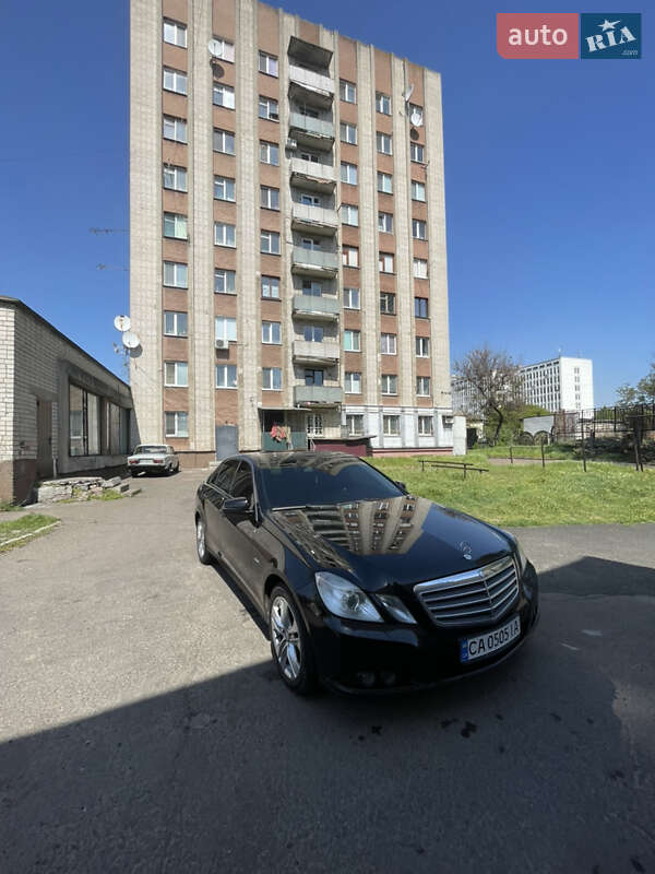 2011 mercedes-benz e 200