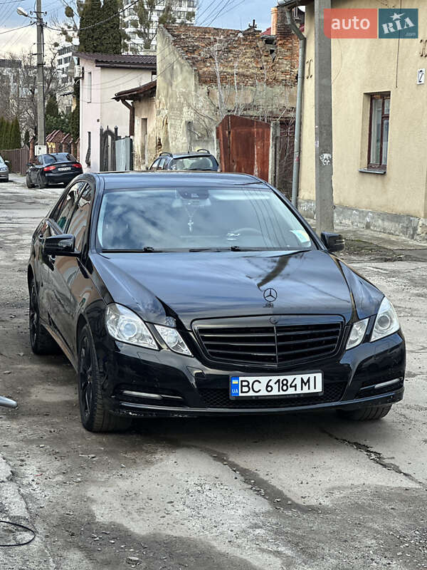 2011 mercedes-benz e-200