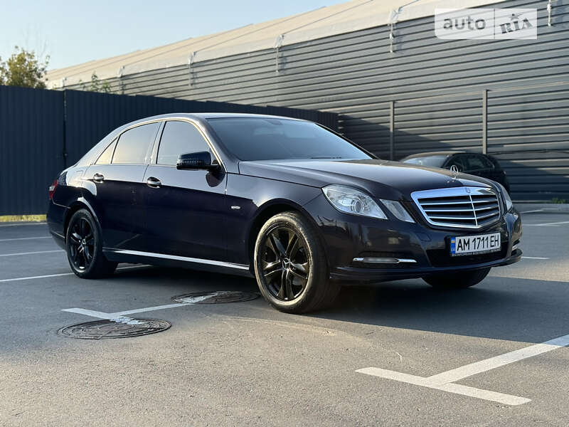2011 mercedes-benz e 200