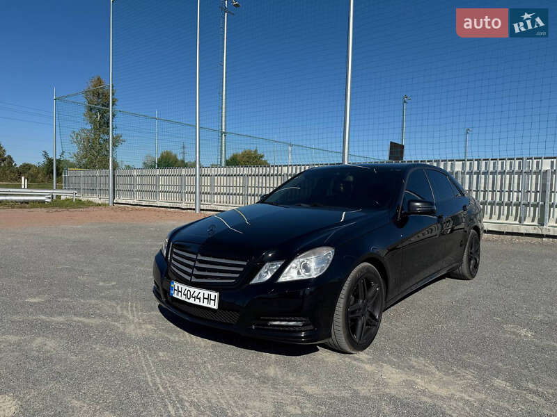 2011 mercedes-benz e 200