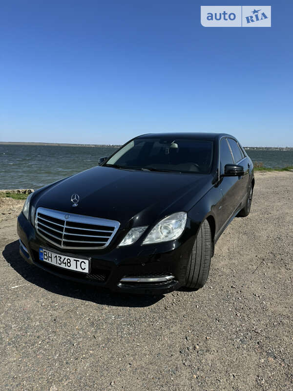 2011 mercedes-benz e 200