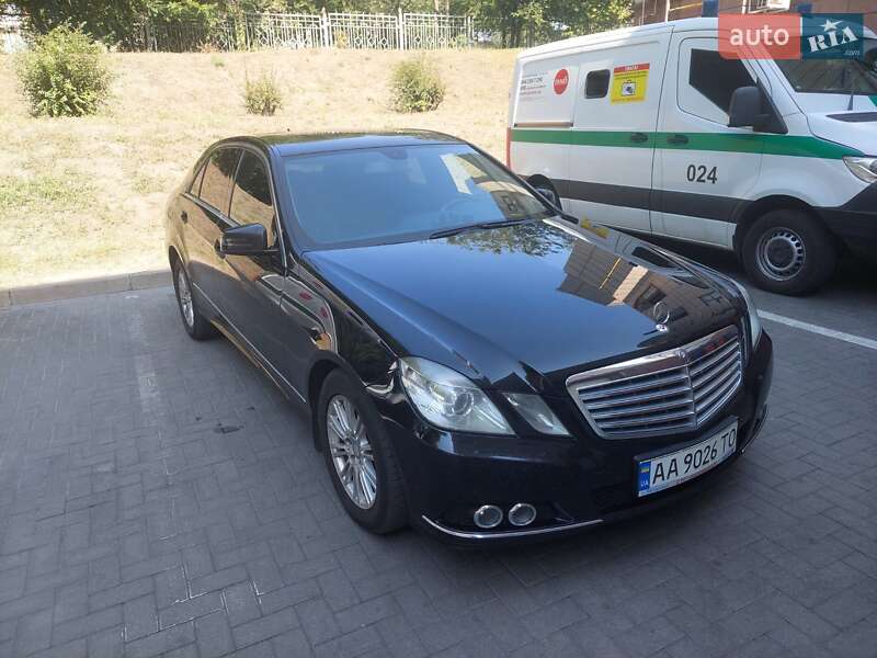 2010 mercedes-benz 300 e