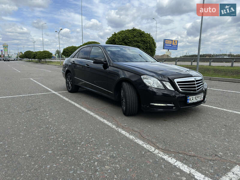 2011 mercedes-benz e-300-