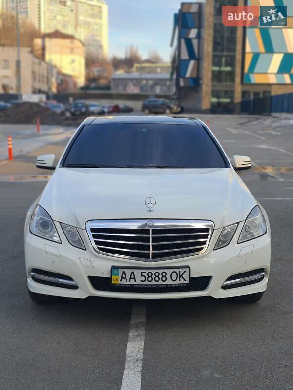 2011 mercedes-benz e 300