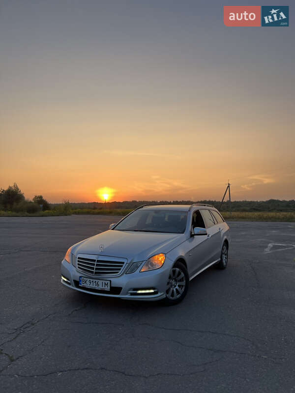 2011 mercedes-benz e 220 cdi