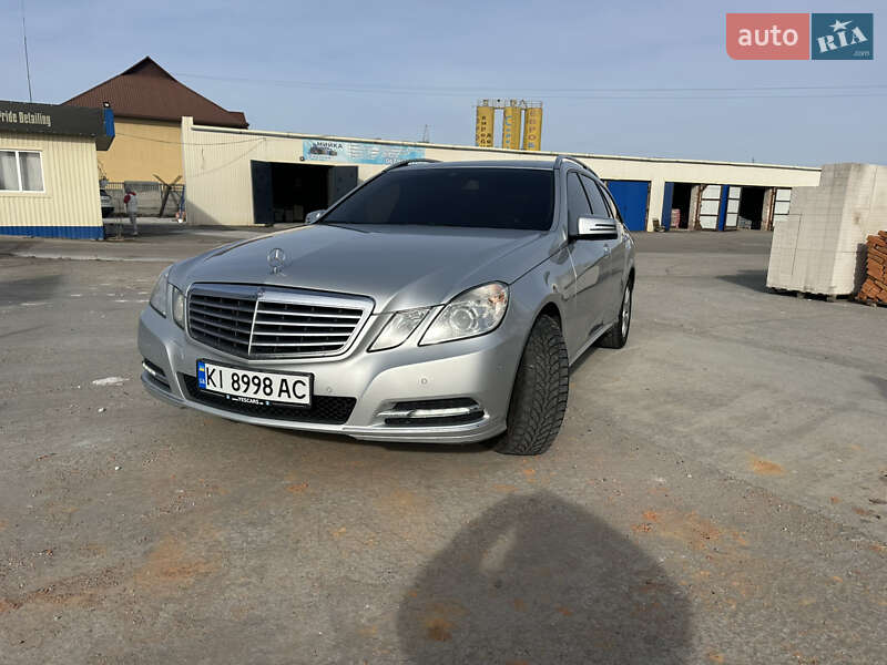 2011 mercedes-benz e 220